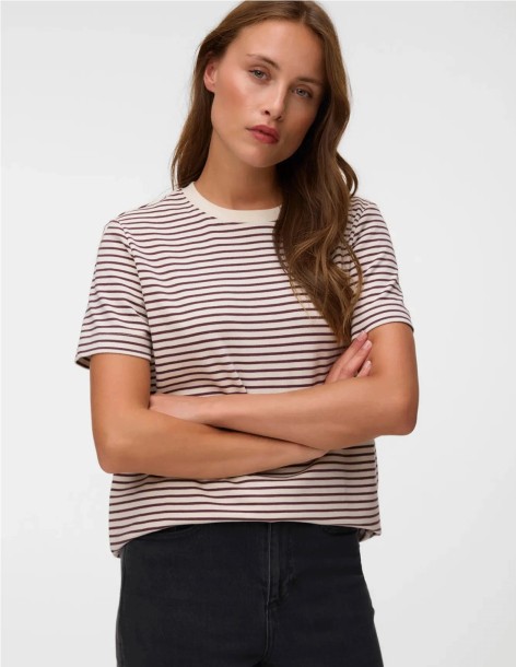 CAMISETA A RAYAS DE AWARE 2