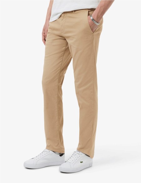 PANTALÓN CHINO DE LACOSTE